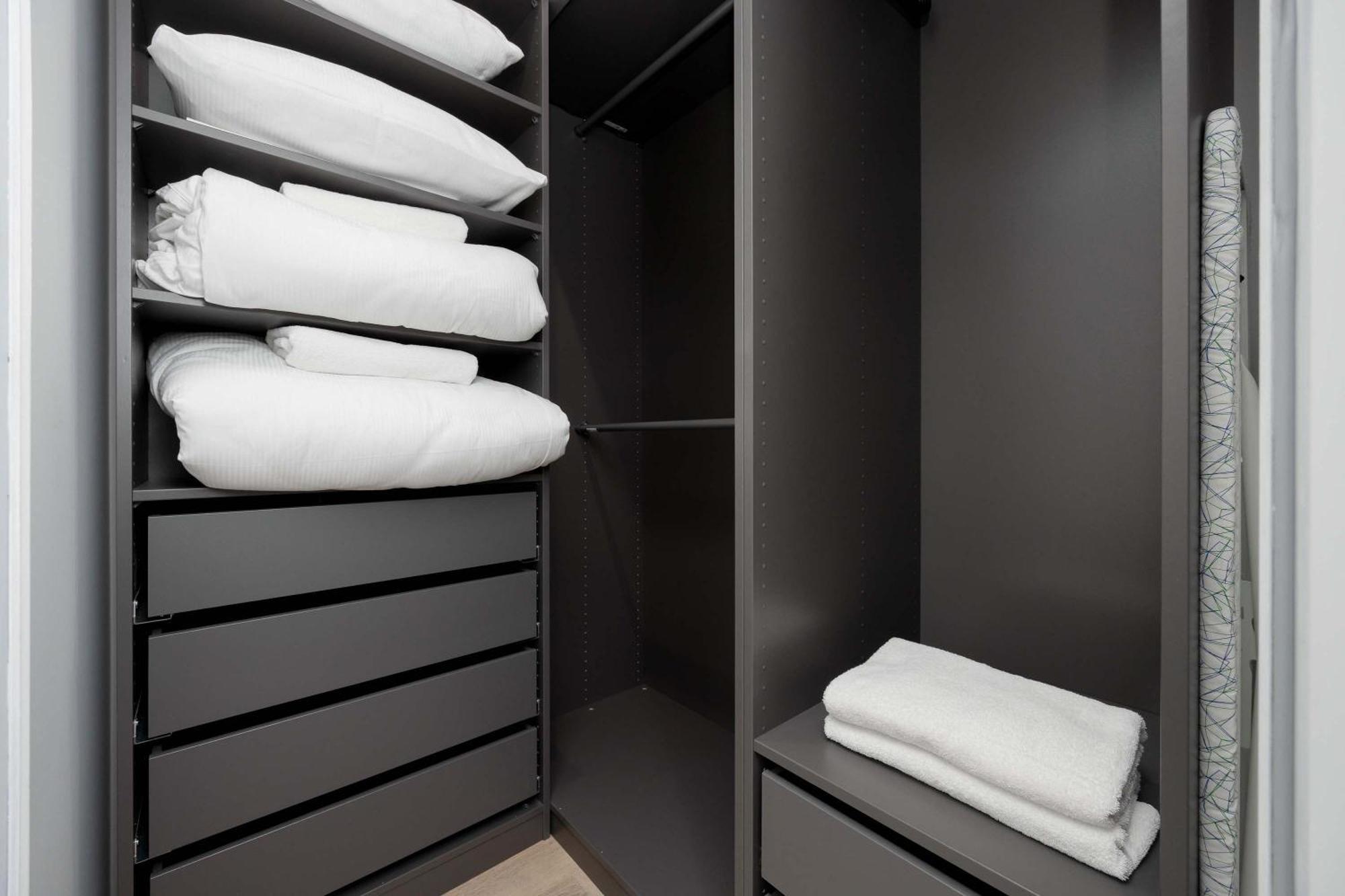 Apartment Sarmacka Wilanow With Parking, Sauna & Gym By Noclegi Renters Varsó Kültér fotó